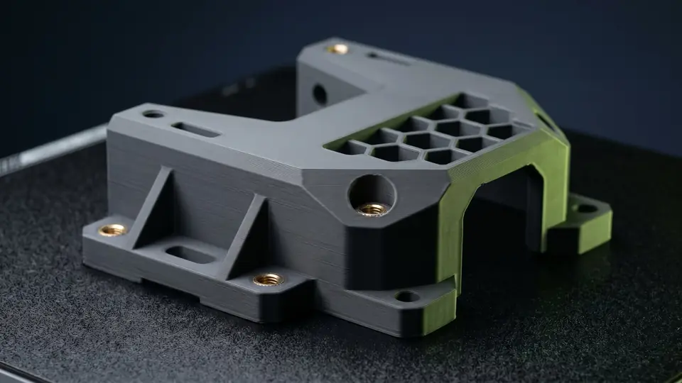Small spare part (bracket, clip)